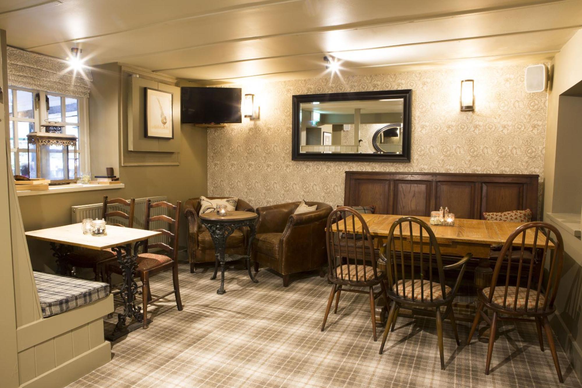 The Wheatsheaf Inn เคนดัล ภายนอก รูปภาพ