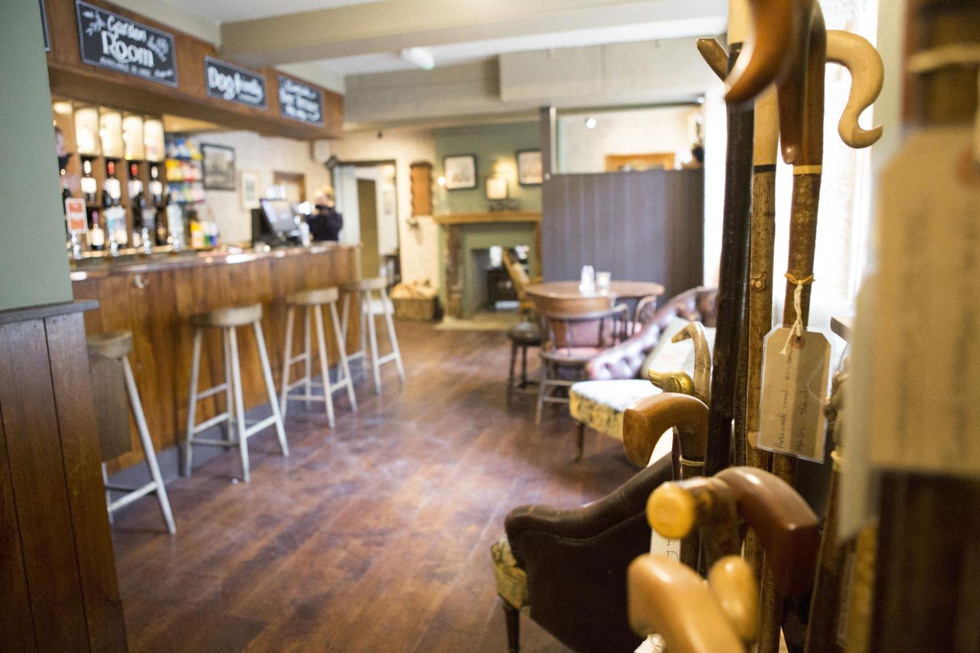 The Wheatsheaf Inn เคนดัล ภายนอก รูปภาพ